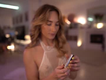 girl cam hannahjames710 image #2907264