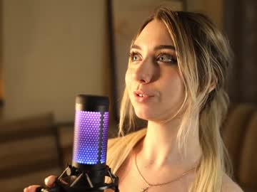 girl cam owlluree image #3674432