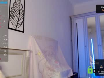 girl cam small_blondee image #2263182