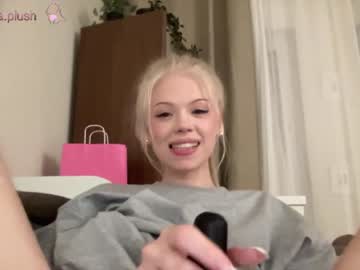 girl cam sonyaplush image #2828649
