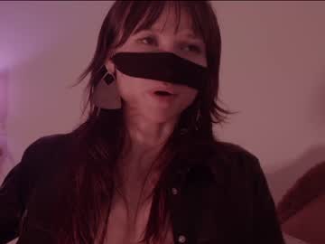 girl cam chaturbatable image #4037817