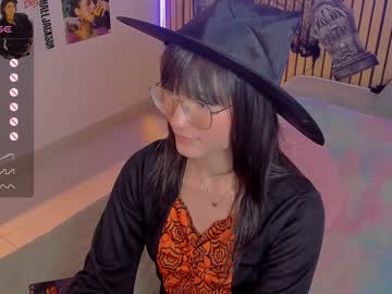 girl cam little_effy18 image #3715544