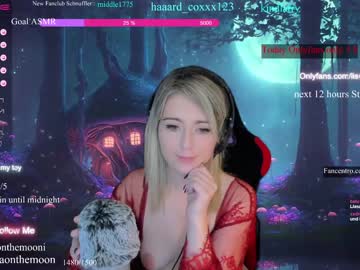 girl cam kimilee22 image #2903984