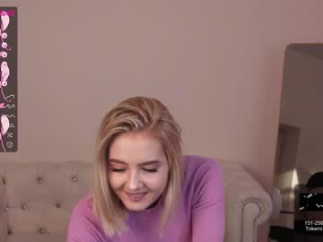 girl cam oliviabr0wn image #2138084