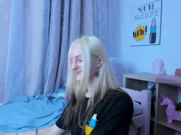 girl cam erika__lodge image #1485911