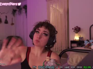 girl cam evelynpiers image #1784598