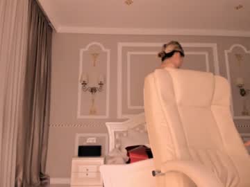 girl cam bae_suz image #928096
