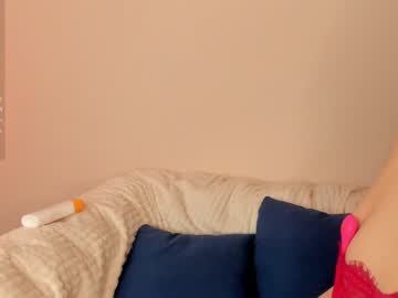 girl cam juliepenningtona image #3738685