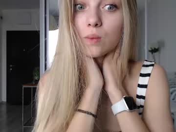 girl cam brilliantvictoria image #969271