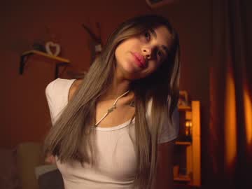 girl cam cuteelsa_ image #3842229