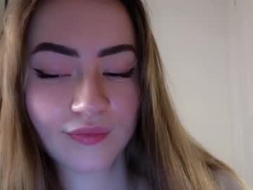 girl cam strawberryjamx image #3968665