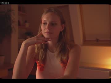 girl cam chillwithkira image #1171798