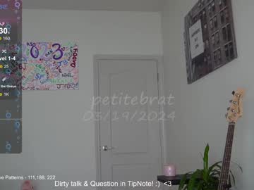 girl cam petitebrat image #4381133