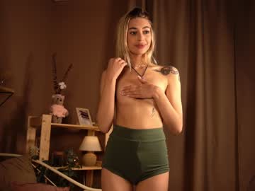 girl cam cuteelsa_ image #3458504