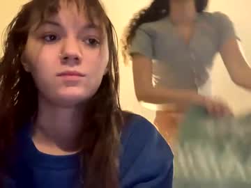 girl cam kylieexoxoxo2432 image #4055375