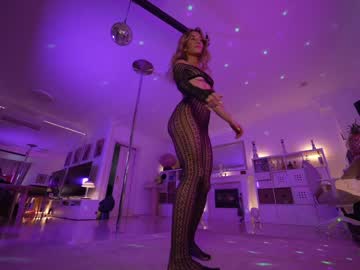 girl cam hannahjames710 image #2863387