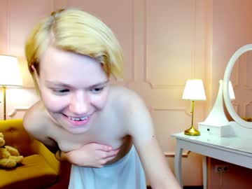 little_shy_mia  girl  cam