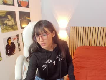 girl cam little_effy18 image #2409841