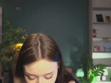 girl cam ella_knockers_xl image #925120