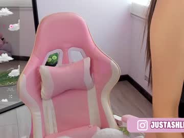 girl cam ashleycat9 image #4554566