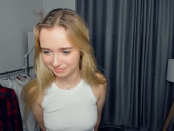 girl cam fresh_cherries image #3514049