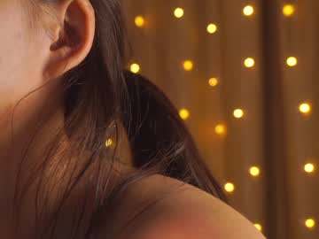 girl cam helenmoors image #3019086