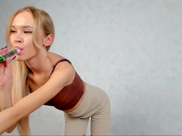 girl cam familiarblue image #2012170
