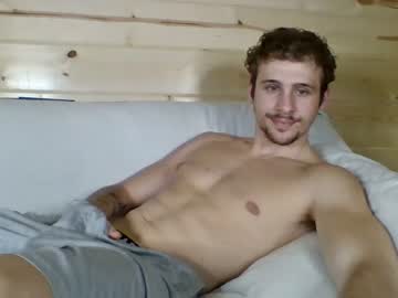 man cam ryan_thrust2 image #4345736