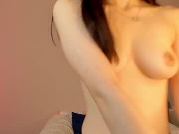 girl cam juliepenningtona image #3729470