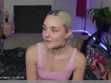 girl cam petitebrat image #4121671