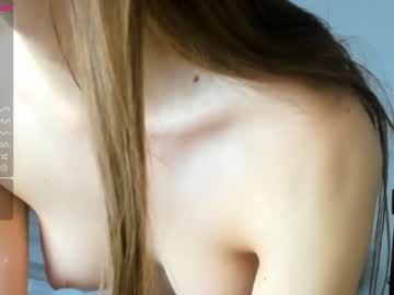 girl cam peachmila image #3589443