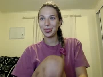 girl cam lil_miss_naughty image #2014800
