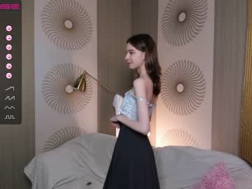 girl cam happiness_call image #3077791