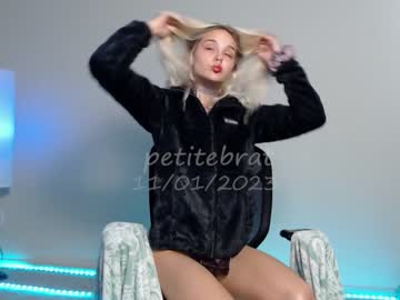 girl cam petitebrat image #3718695