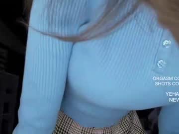 girl cam lonelly_lolly98 image #2419378