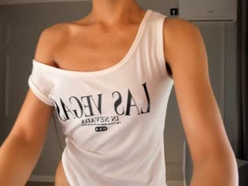girl cam sweetfox_365 image #3058197