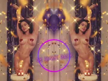girl cam lucieoude_ image #2080586