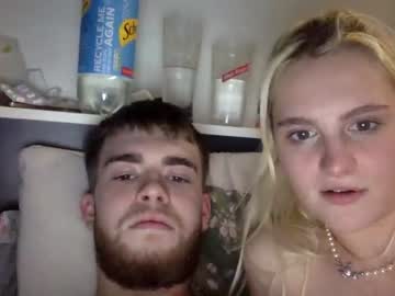 couple cam cumlovingsluts image #4208529
