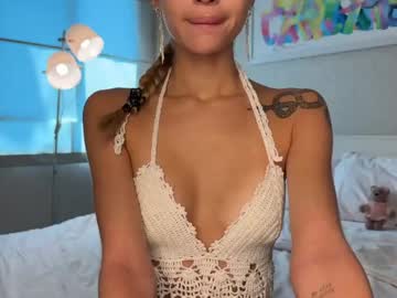girl cam cuteelsa_ image #4152435