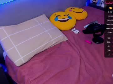 girl cam misss_vikki image #2046247