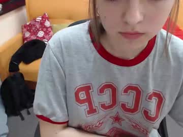girl cam caramelelechka image #1319346