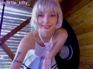 girl cam lit1le_kitty_ image #1620121