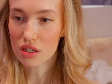 girl cam lolly_bella_ image #1006715