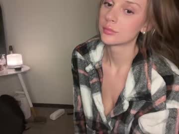 couple cam 2prettylittlething2 image #4085980