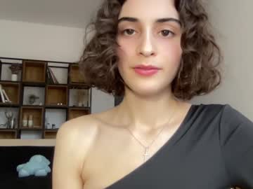 girl cam wonderland_stia image #3731881
