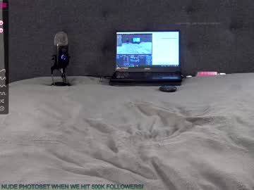 girl cam blondehottiekerry image #2054234