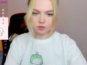 girl cam small_blondee image #2475094