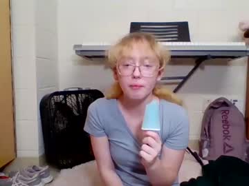 girl cam blonde_katie image #3859480