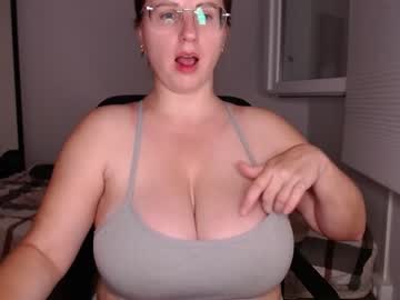 girl cam gentle__woman image #3188120