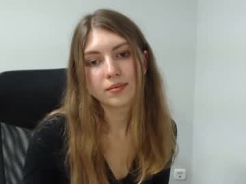 kamila_loca  girl  cam